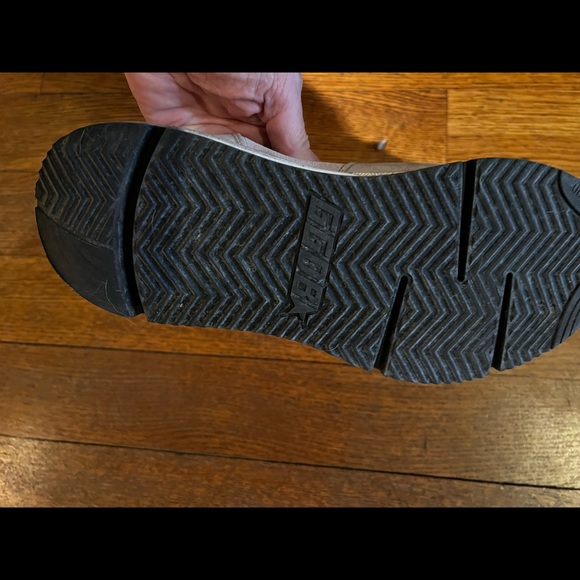 Golden goose running - Picture 3 of 8